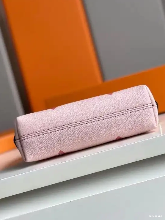Repladies VUITTON LOUIS COSMETIC POUCH 0525